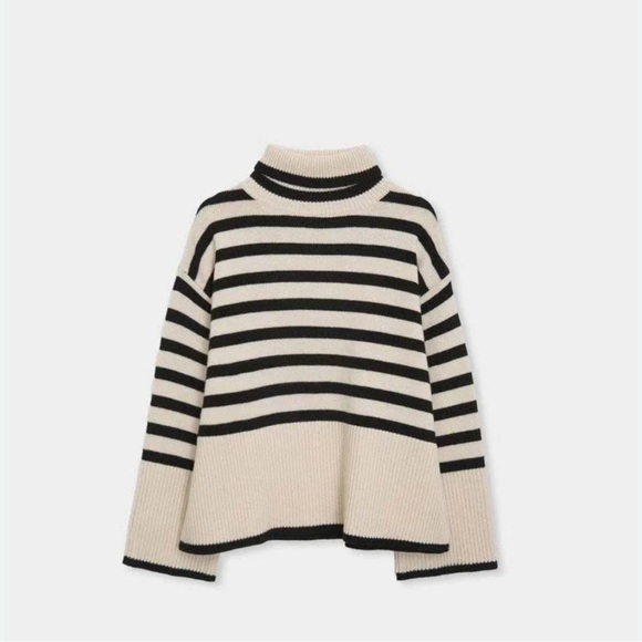 Cezele Sweaters - Black and Cream Striped Sweater
